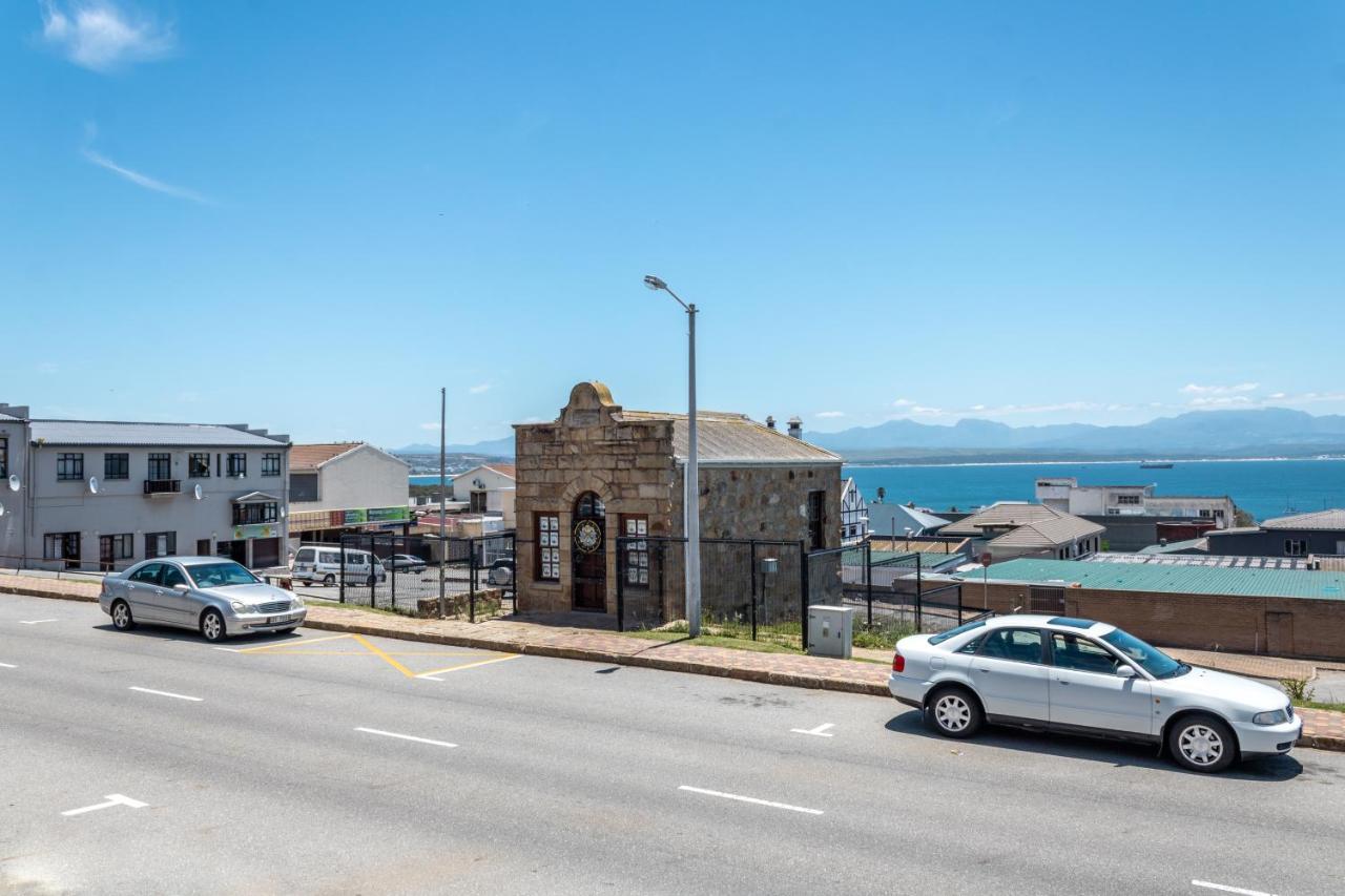 Bay Vista Guesthouse موسيلباي المظهر الخارجي الصورة