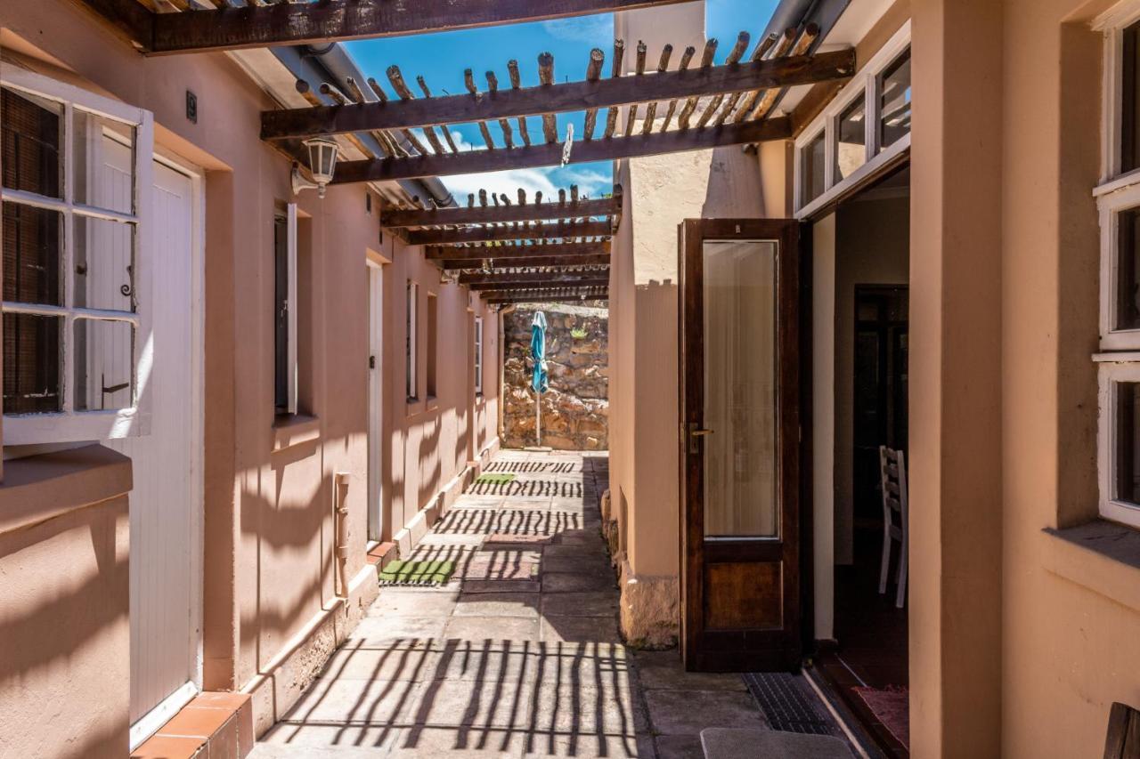 Bay Vista Guesthouse موسيلباي المظهر الخارجي الصورة