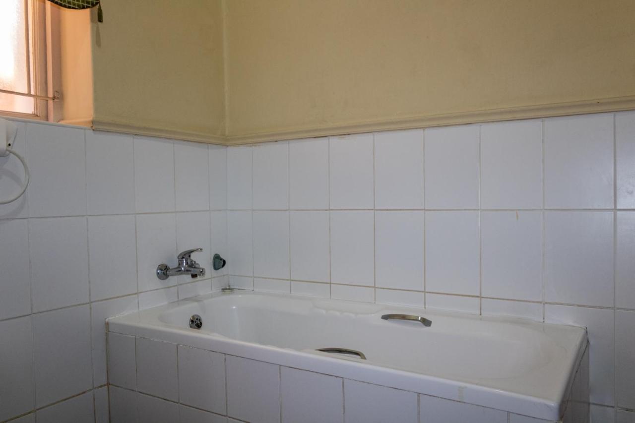 Bay Vista Guesthouse موسيلباي المظهر الخارجي الصورة