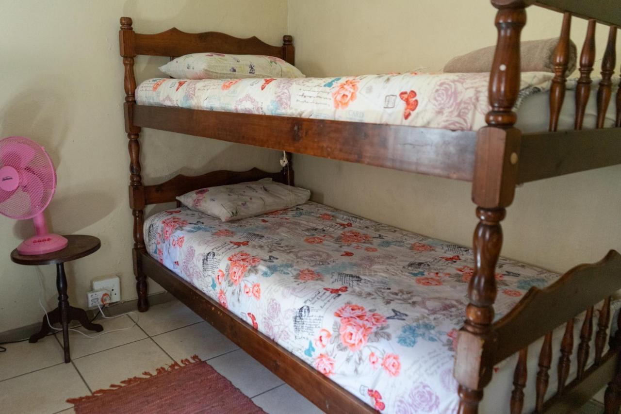 Bay Vista Guesthouse موسيلباي المظهر الخارجي الصورة