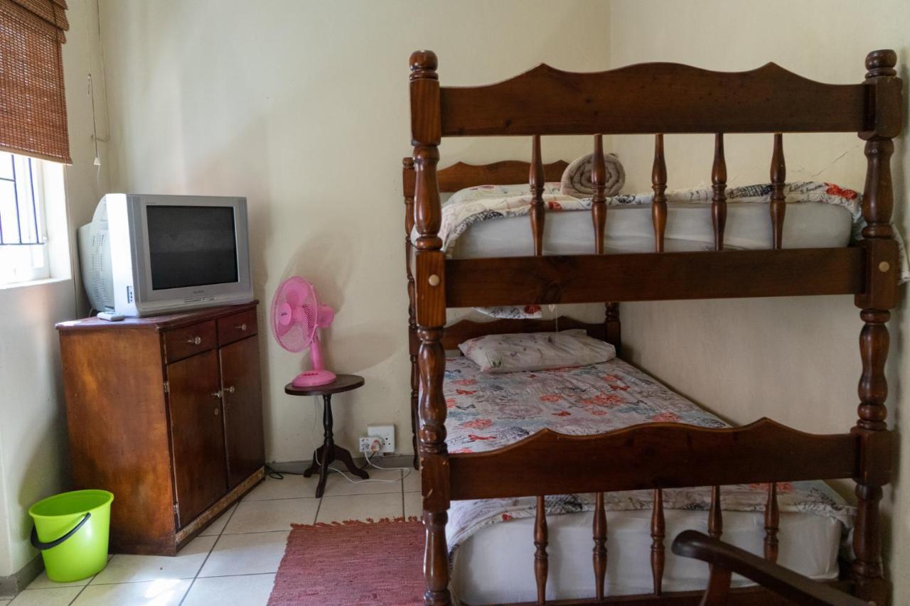 Bay Vista Guesthouse موسيلباي المظهر الخارجي الصورة