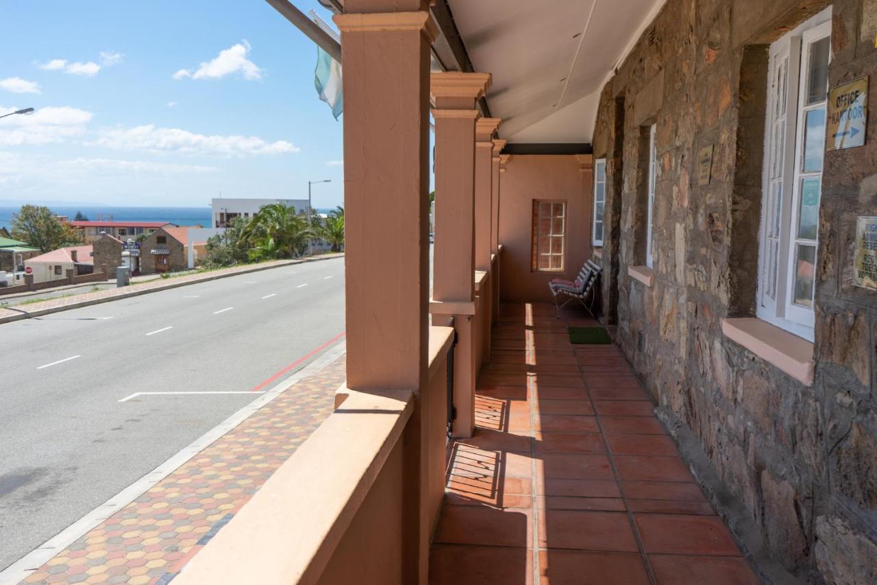 Bay Vista Guesthouse موسيلباي المظهر الخارجي الصورة